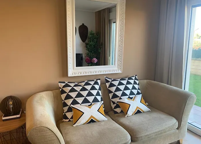 Con Jardín Privado Y Barbacoa A 5 Min Playas